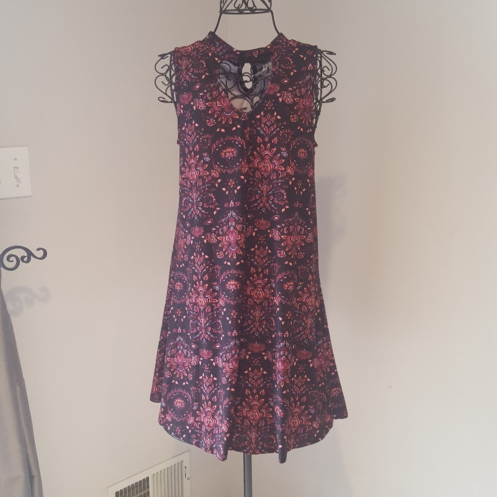 Mudd Front peep-hole A-line swing dress